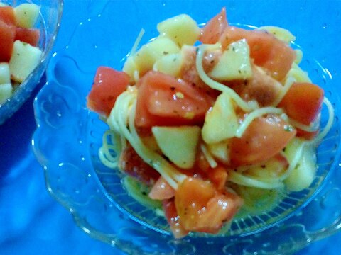 桃とイチジクとトマトの冷製パスタ